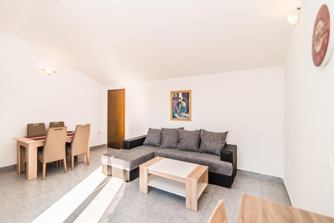 Apartments Dino Poreč Dış mekan fotoğraf