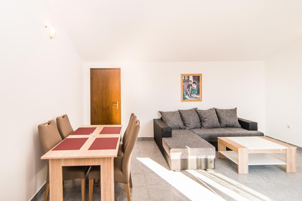 Apartments Dino Poreč Dış mekan fotoğraf
