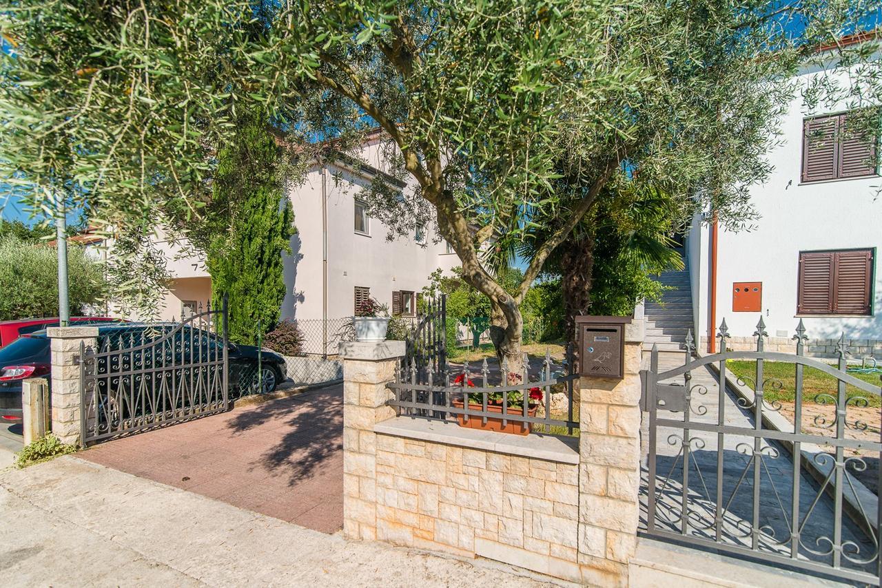 Apartments Dino Poreč Dış mekan fotoğraf